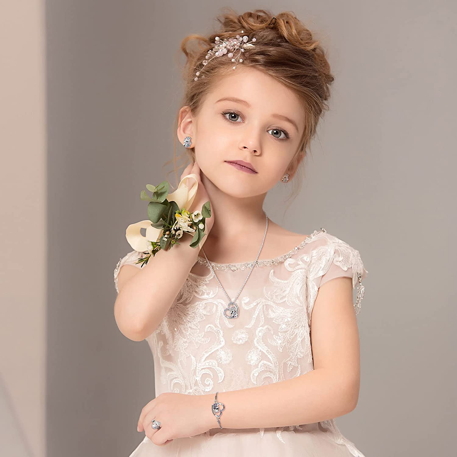 4 Pieces Girls Unicorn Jewelry Set Kids Jewelry for Girls Unicorn Necklace Bracelet Ring Stud Earrings Heart Pendant Necklace Sets for Kids Rainbow Unicorn Jewelry for Women Girls Teens